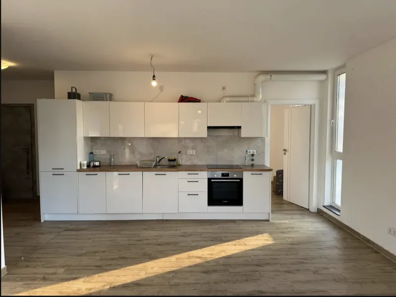 Attraktive 2,5 -Zimmer-wohnung in ruhiger Wohnlage von Berlin-Bohnsdorf — photo 1